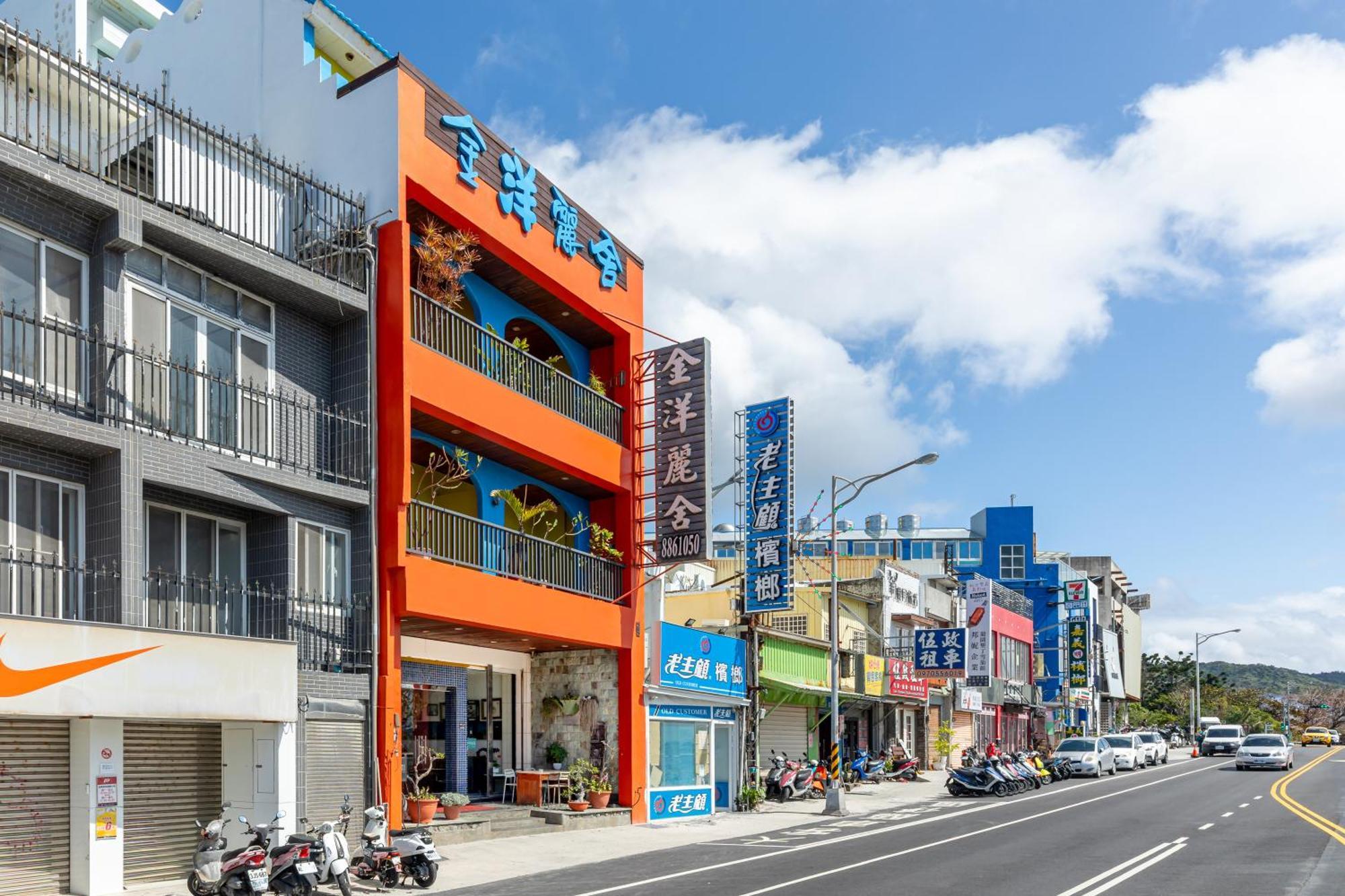 Golden Ocean Azure Hotel Kenting Exterior photo
